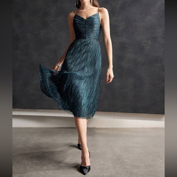 Luxe pleated overlay party holiday dress - Picture 3 of 8